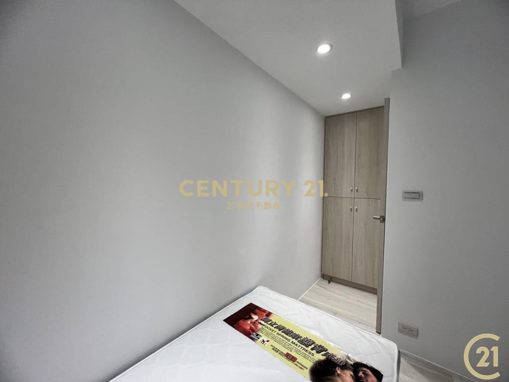 (084)世紀大樓美妝1+1