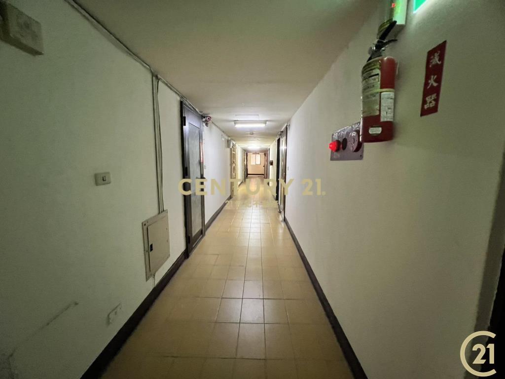 (084)世紀大樓美妝1+1