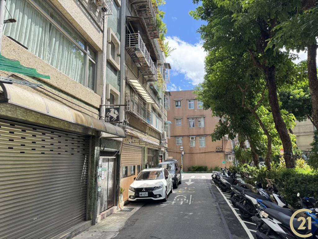 (193)延三夜市透天厝