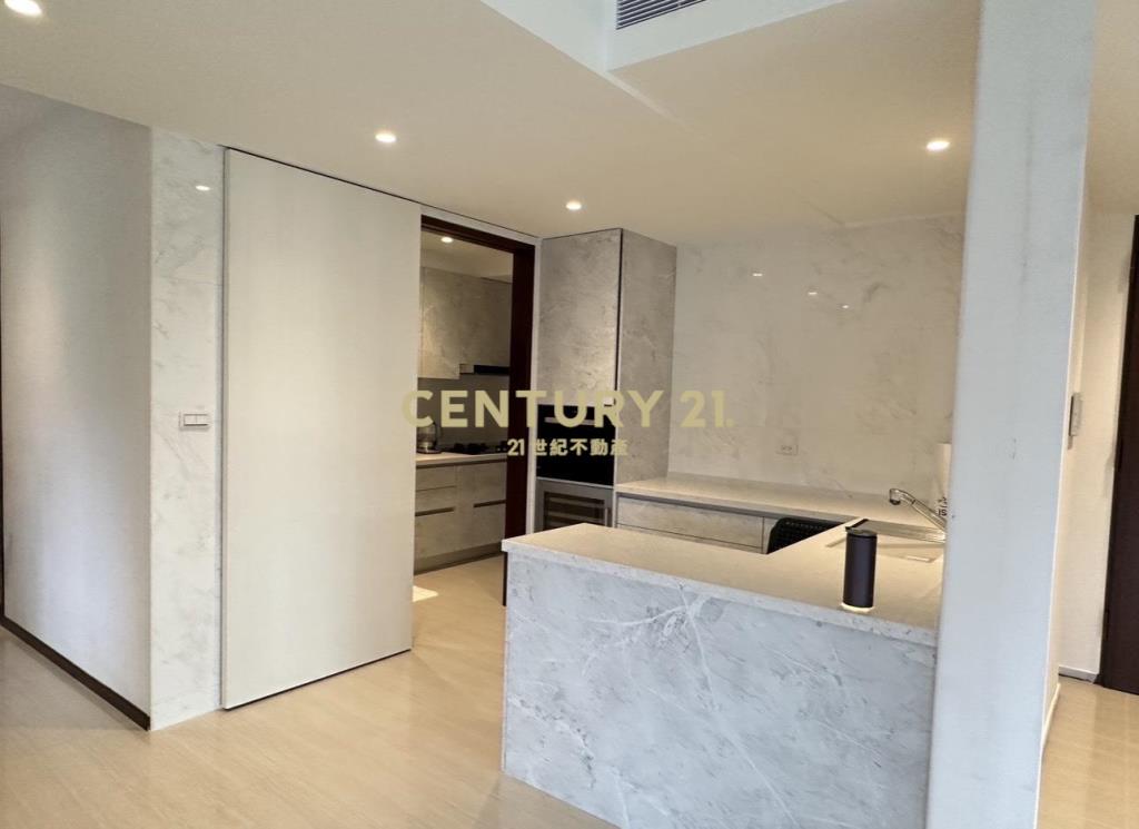 租※湖閱天琴一戶一梯廳三房