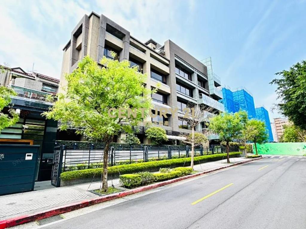 新墅宇(攬翠)一樓庭院戶｜公園景觀第一排