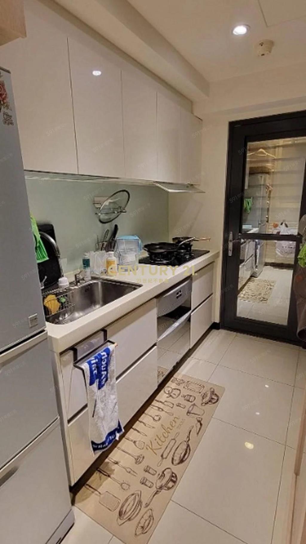 頂客時尚裝璜超級花園兩房車位