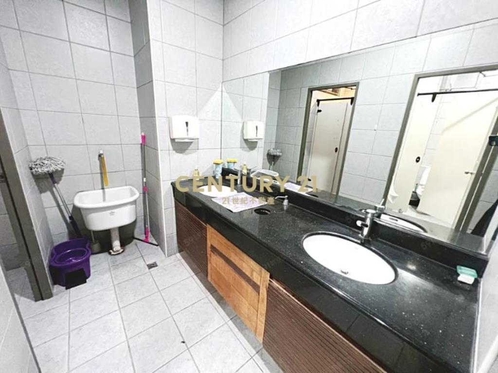 內科152坪商辦｜8室格局｜企業首選