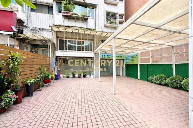 捷運文德站旁├6米9大面寬┤一樓店辦