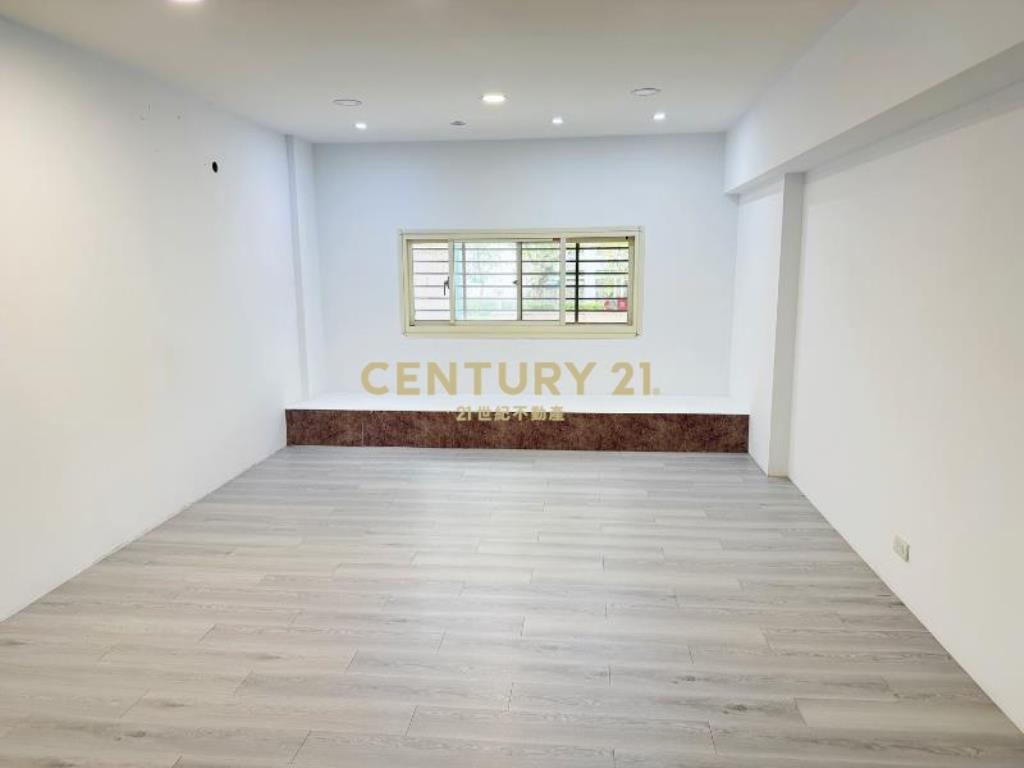 捷運文德站旁├6米9大面寬┤一樓店辦