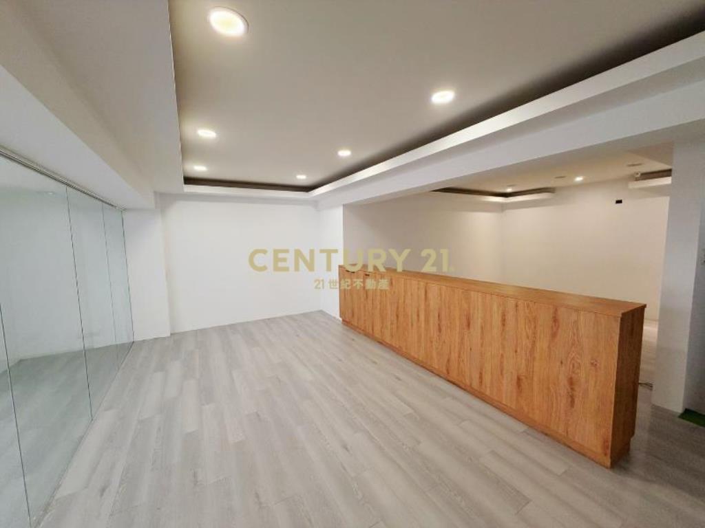 捷運文德站旁├6米9大面寬┤一樓店辦