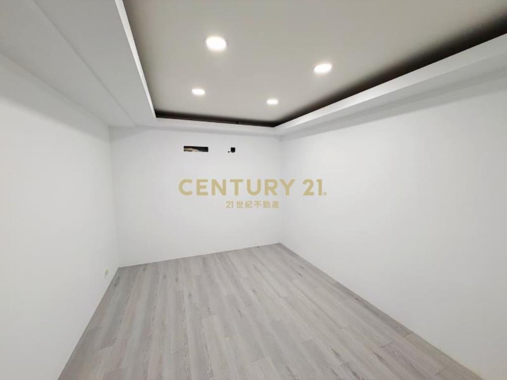 捷運文德站旁├6米9大面寬┤一樓店辦