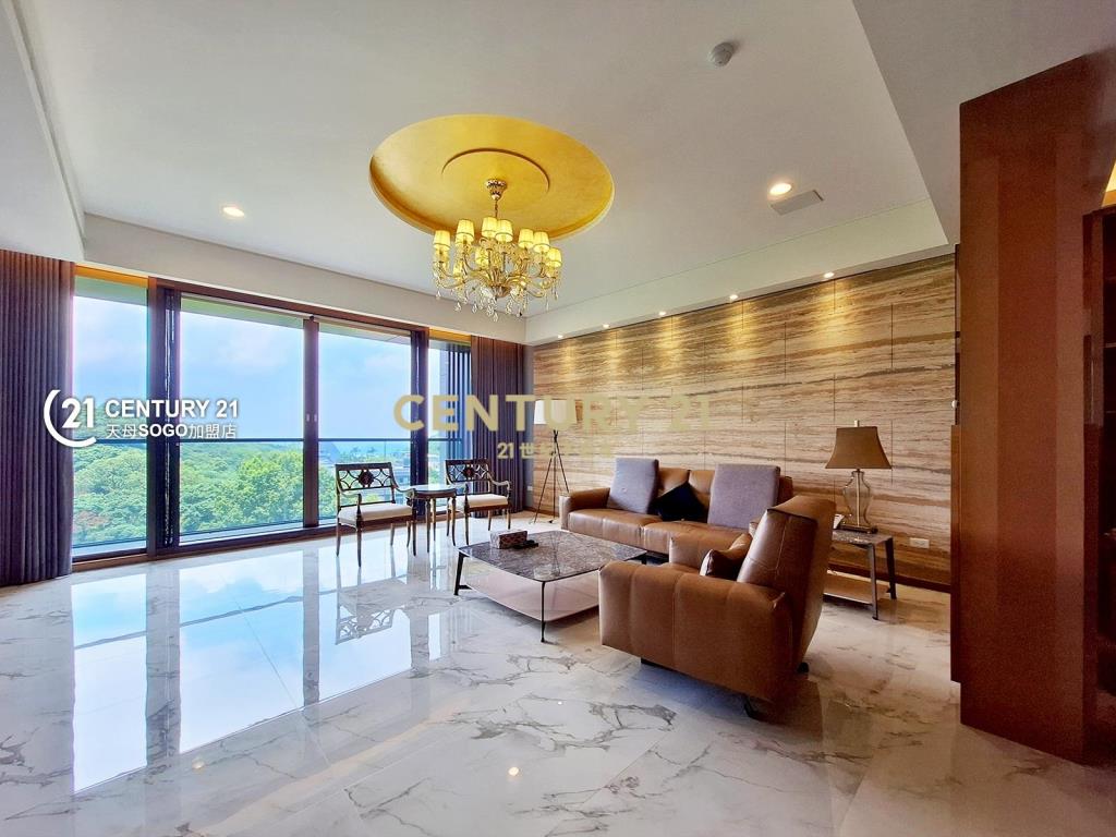 御陽明．峰巒疊翠．窗景如畫豪邸