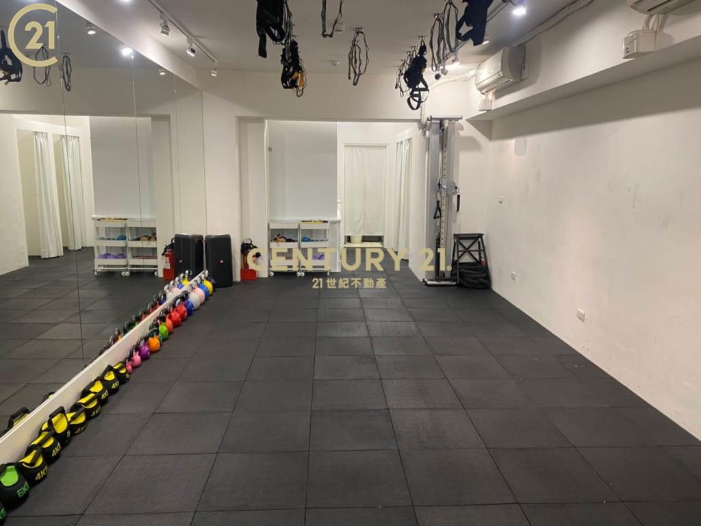 長安西路黃金店面