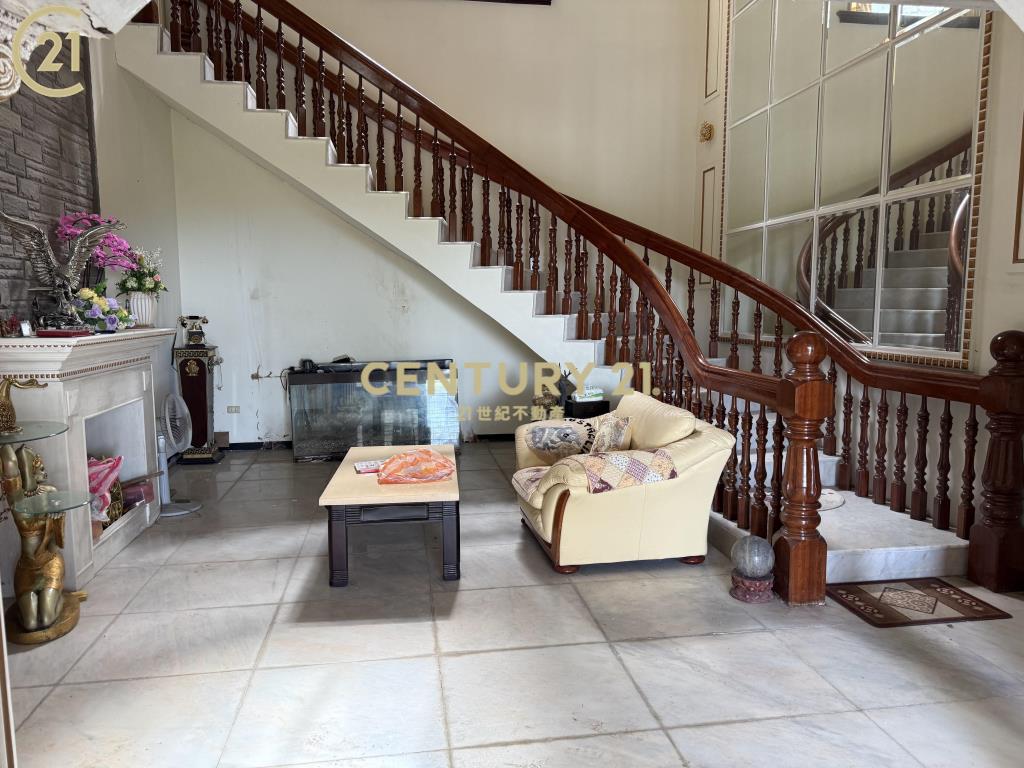 淡水泳池別墅千坪大土地