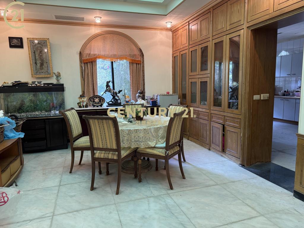 淡水泳池別墅千坪大土地