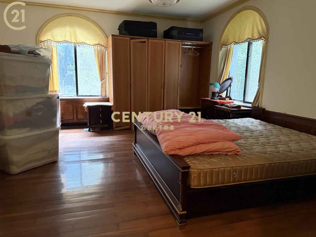 淡水泳池別墅千坪大土地