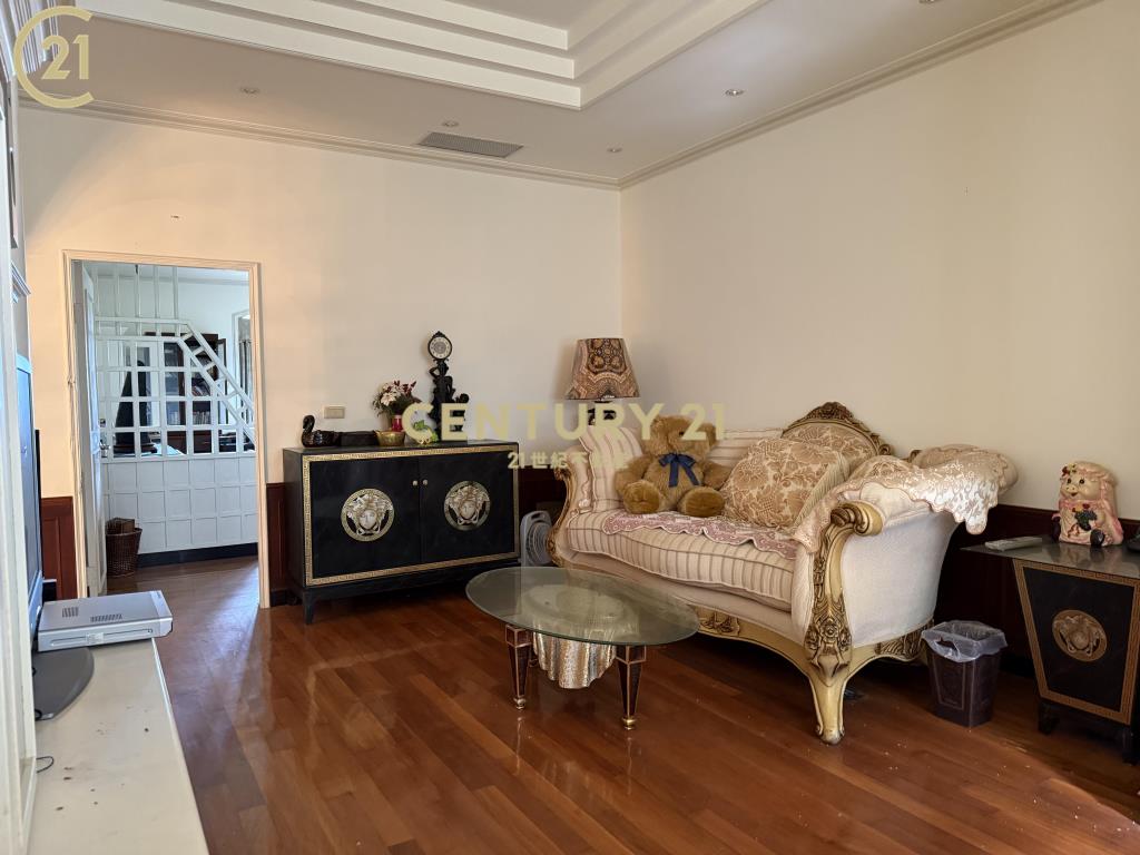 淡水泳池別墅千坪大土地