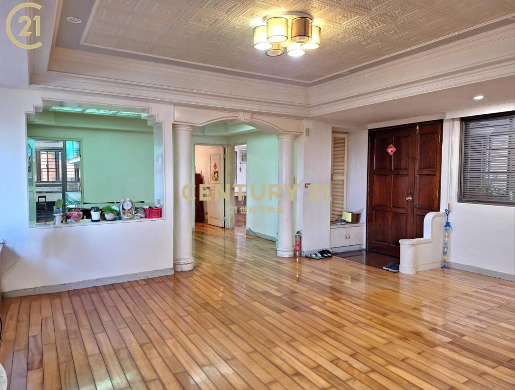 七段電梯邊間戶4房車