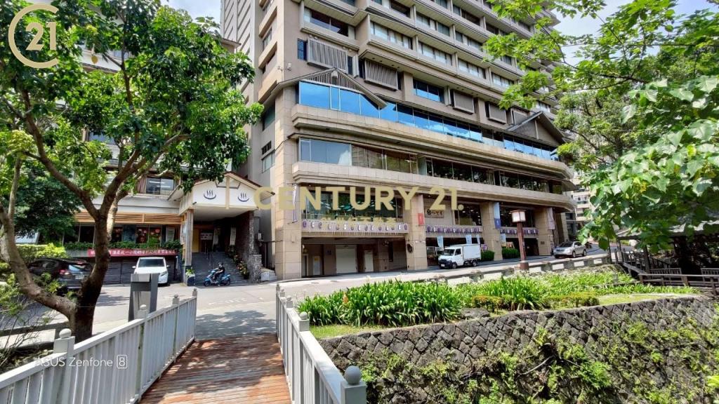 新北投捷運面公園都更一樓