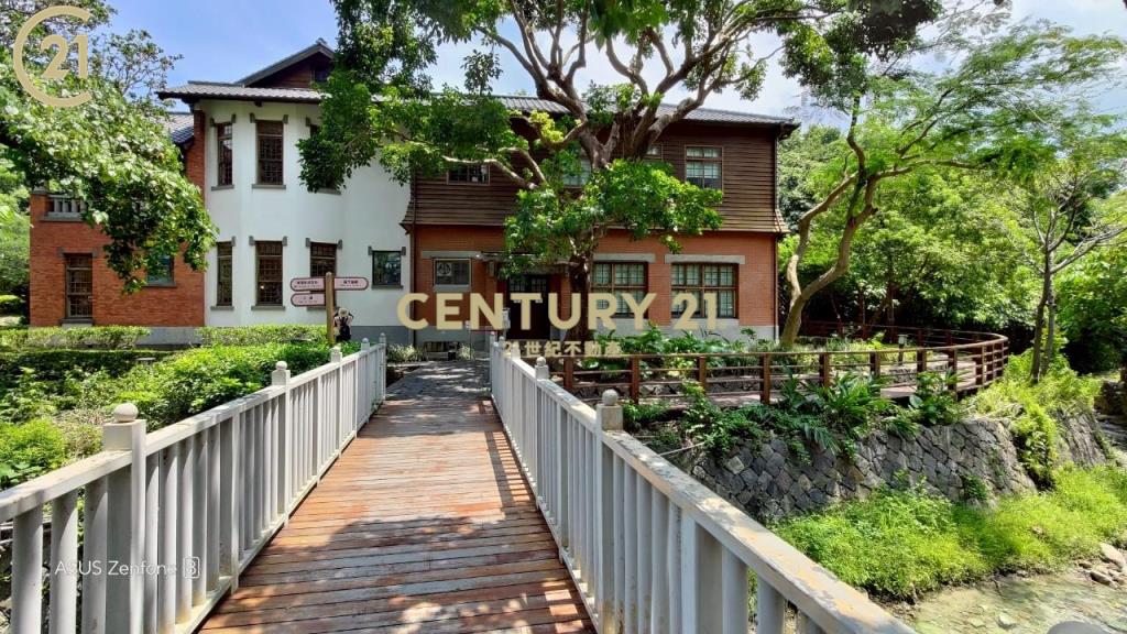 新北投捷運面公園都更一樓