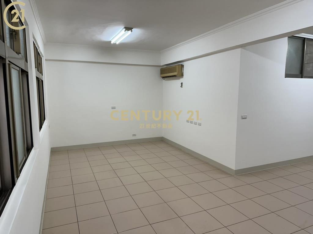 裕民夜市3樓美寓