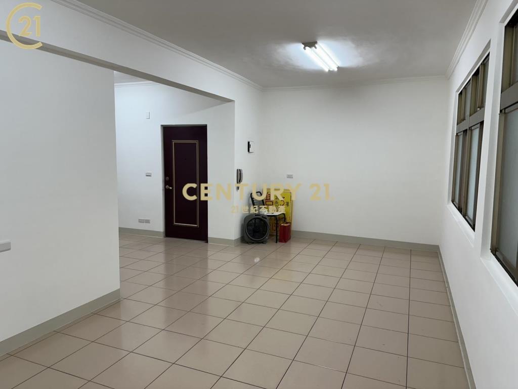 裕民夜市3樓美寓