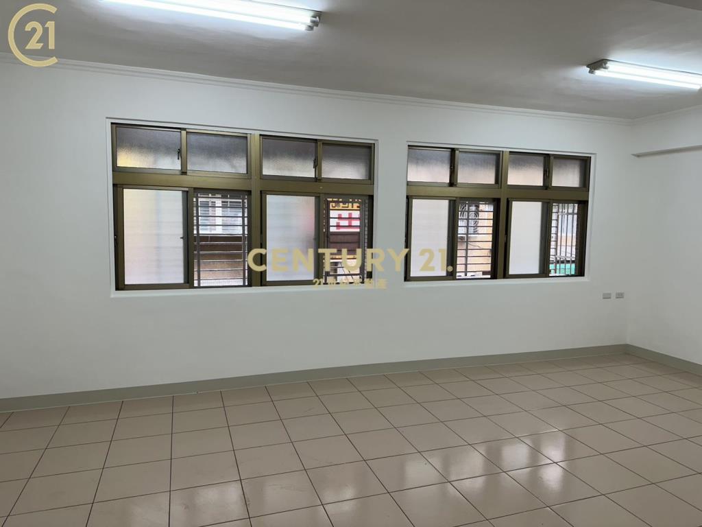 裕民夜市3樓美寓