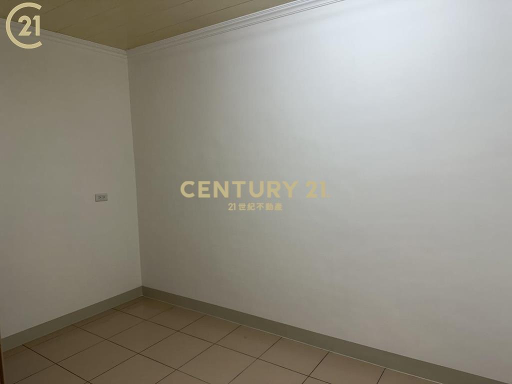 裕民夜市3樓美寓