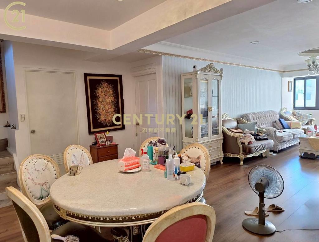 東和公園電梯4房