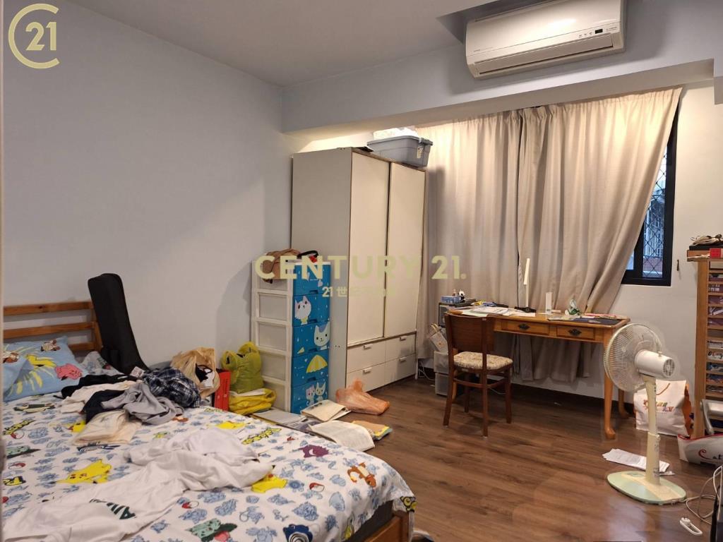 東和公園電梯4房