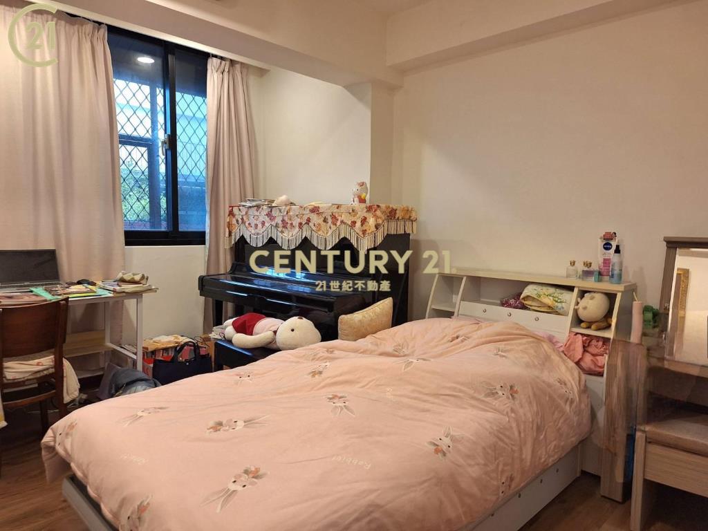 東和公園電梯4房