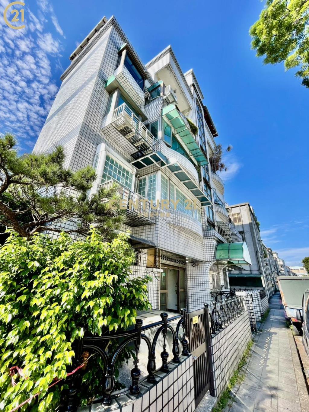 士北科面寬住辦庭院美宅