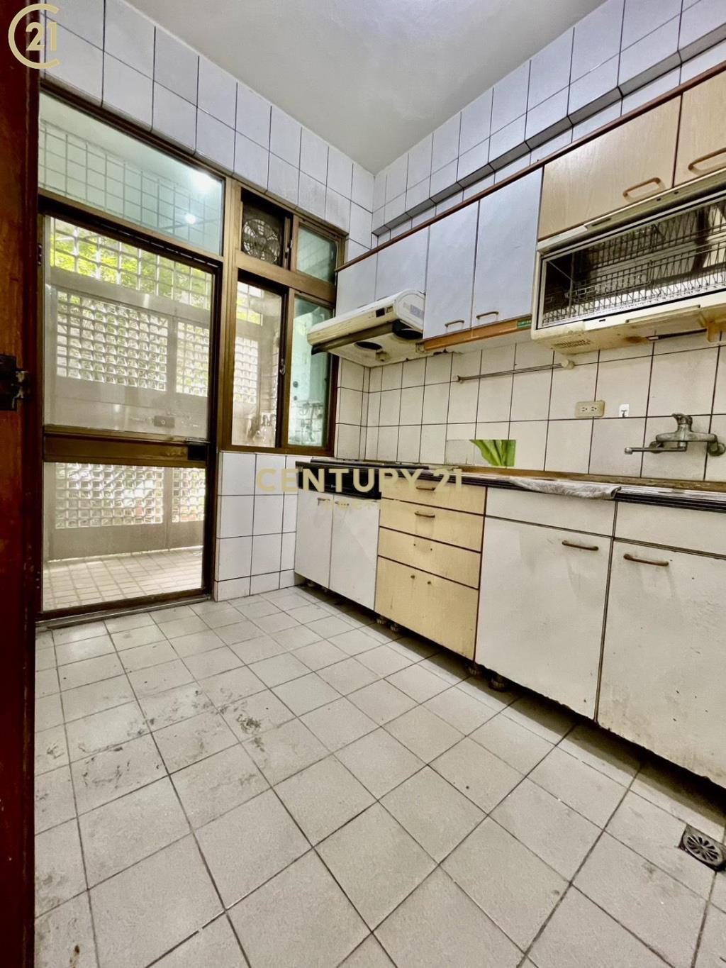 士北科面寬住辦庭院美宅