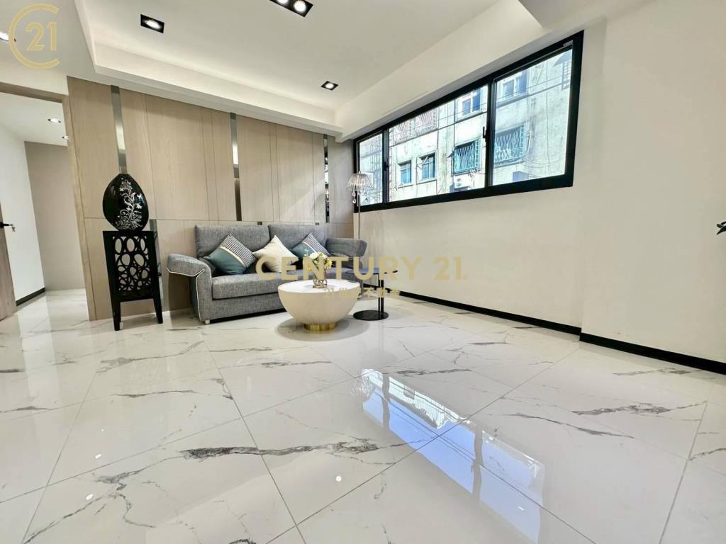 膝蓋救星三重二樓精裝美寓