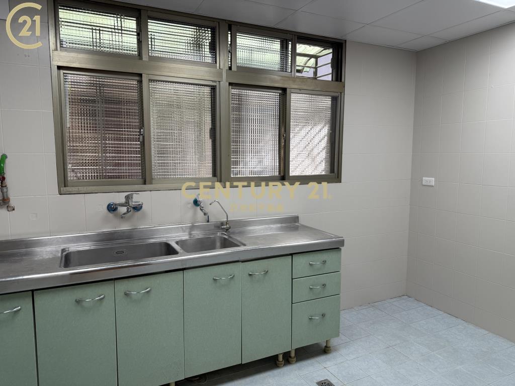 華江國小全新裝潢四房公寓