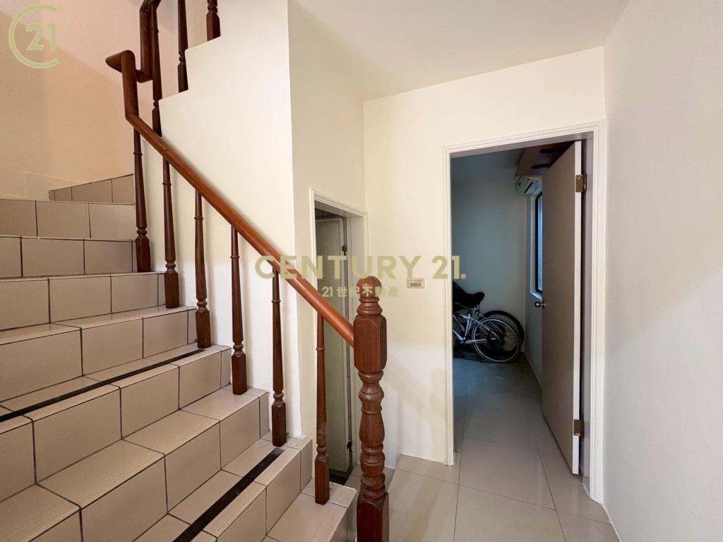 關渡山水天地透天