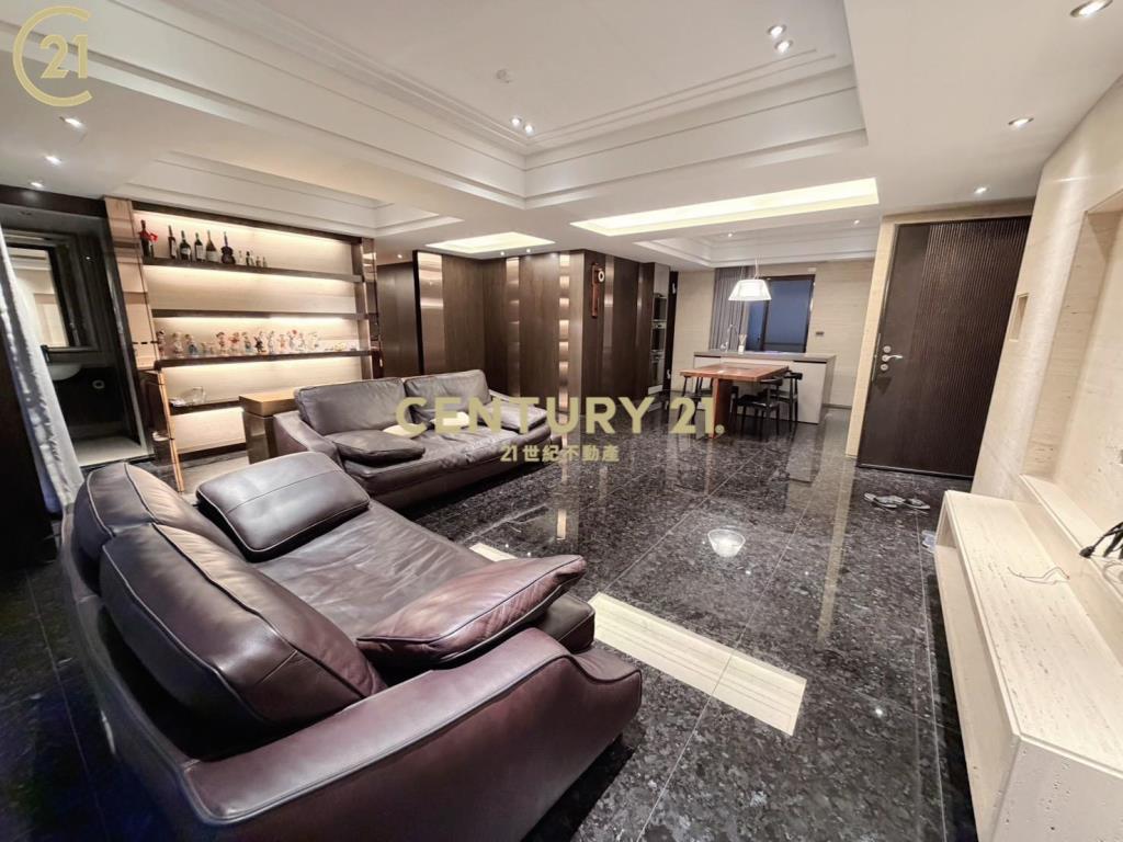 天璽層峰頂客豪邸