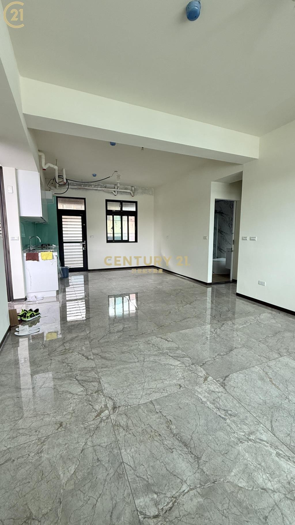 基隆中山遠見三房車