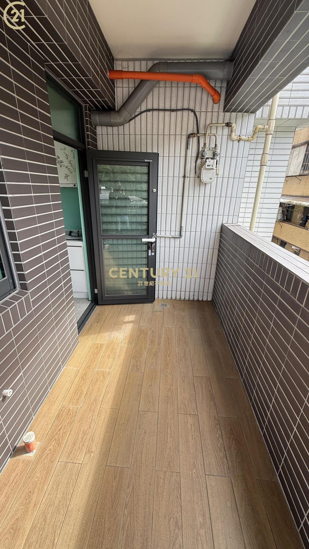 基隆中山遠見三房車