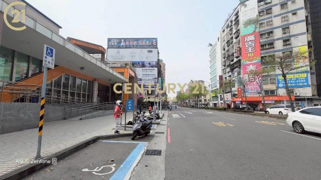 徐匯捷運邊間美妝頂佳