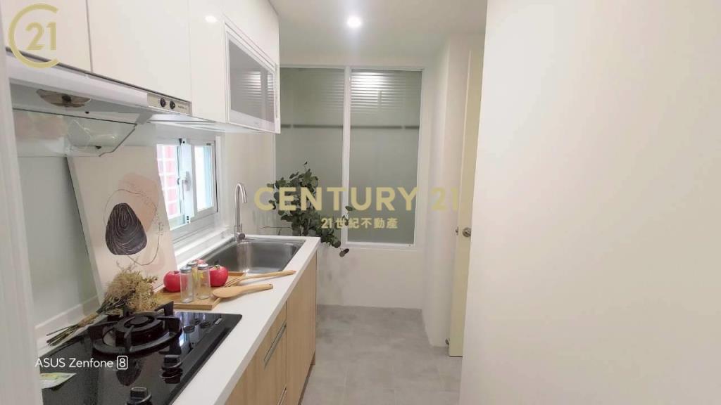 徐匯捷運邊間美妝頂佳