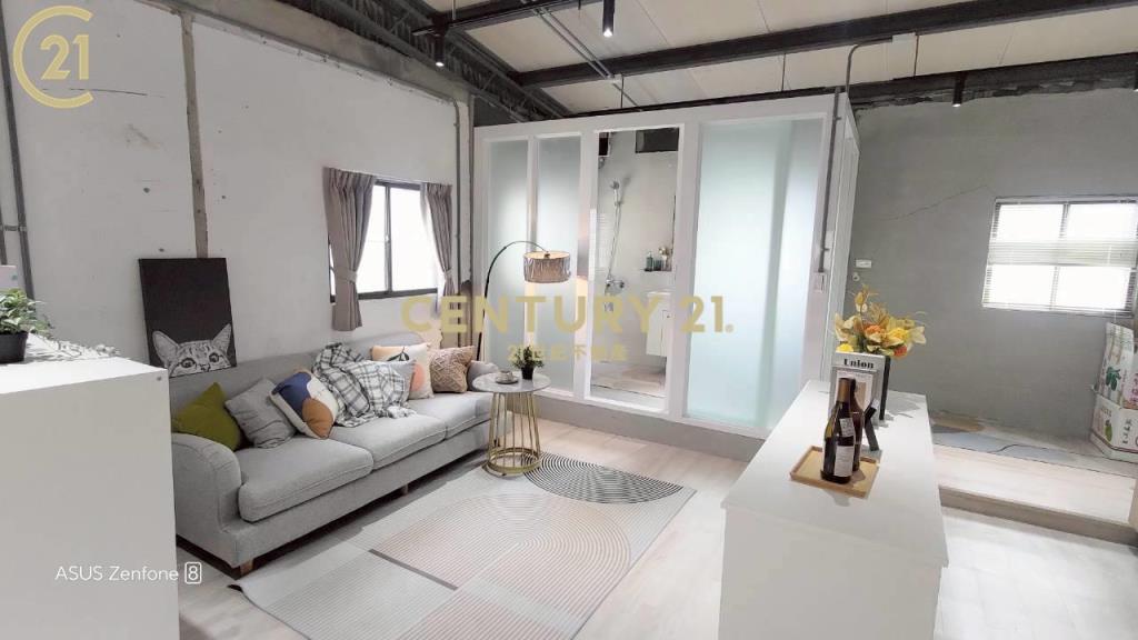 徐匯捷運邊間美妝頂佳