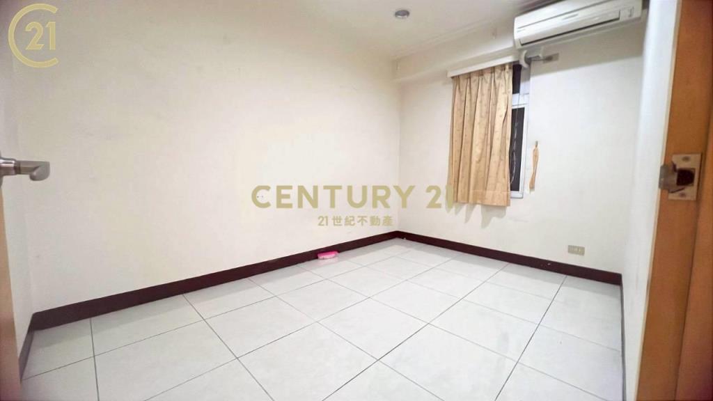 蘆洲長安街4房車溫馨華廈