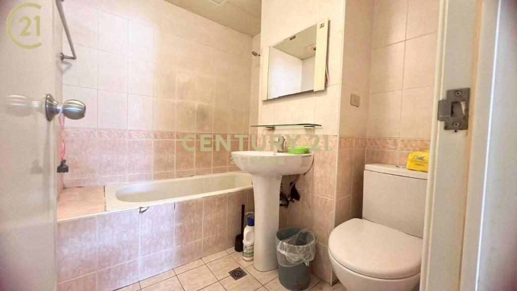 蘆洲長安街4房車溫馨華廈