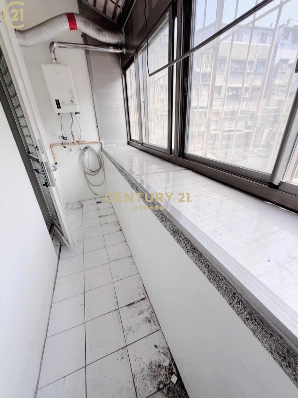 河岸景觀三樓美寓