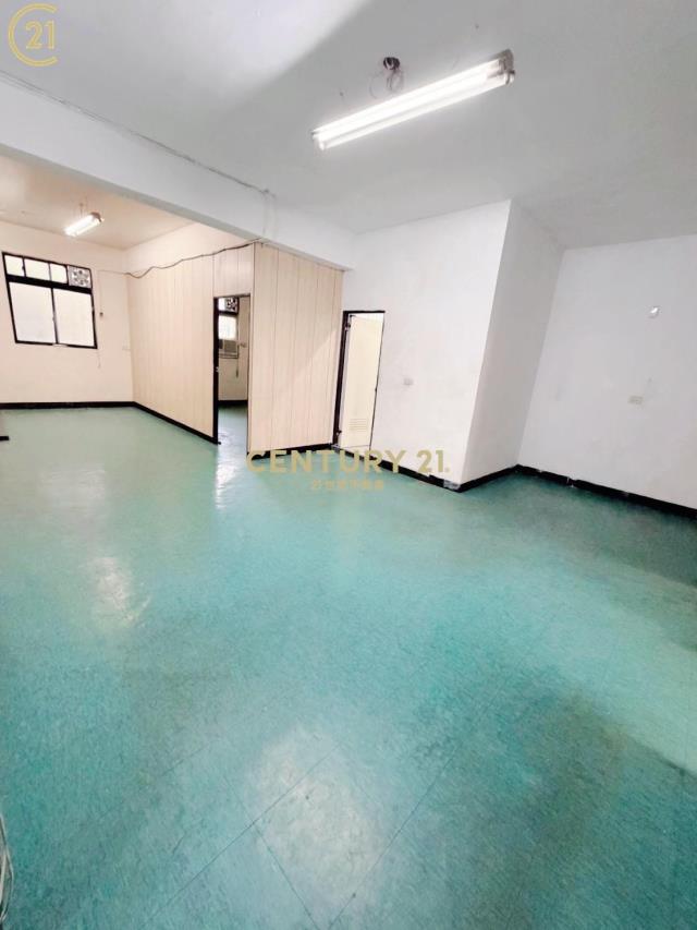 迴龍捷運三樓美寓