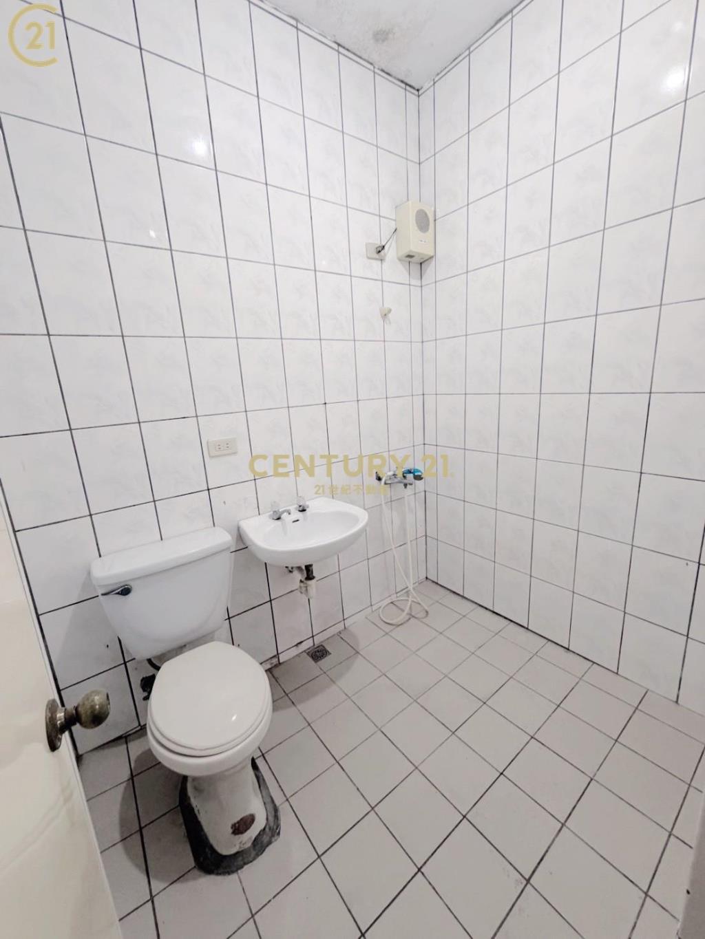 迴龍捷運三樓美寓