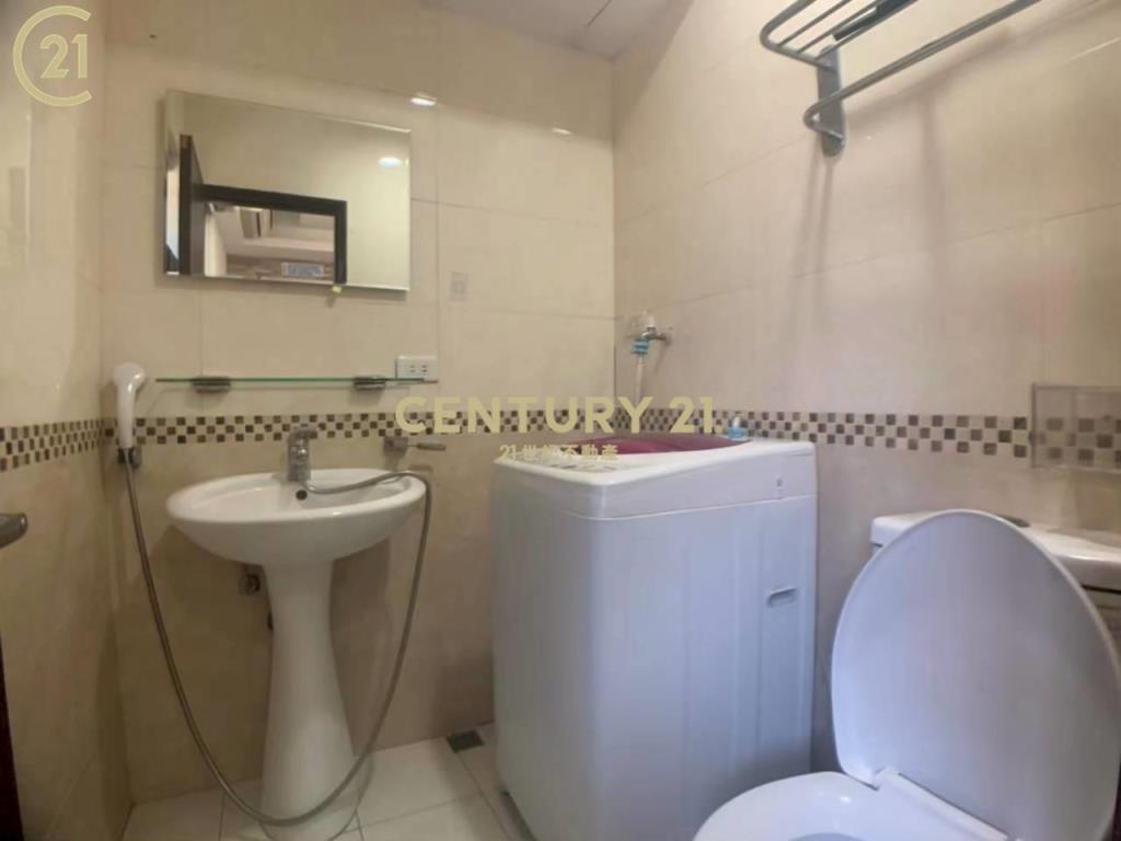 三重仁美街二樓收租三套房