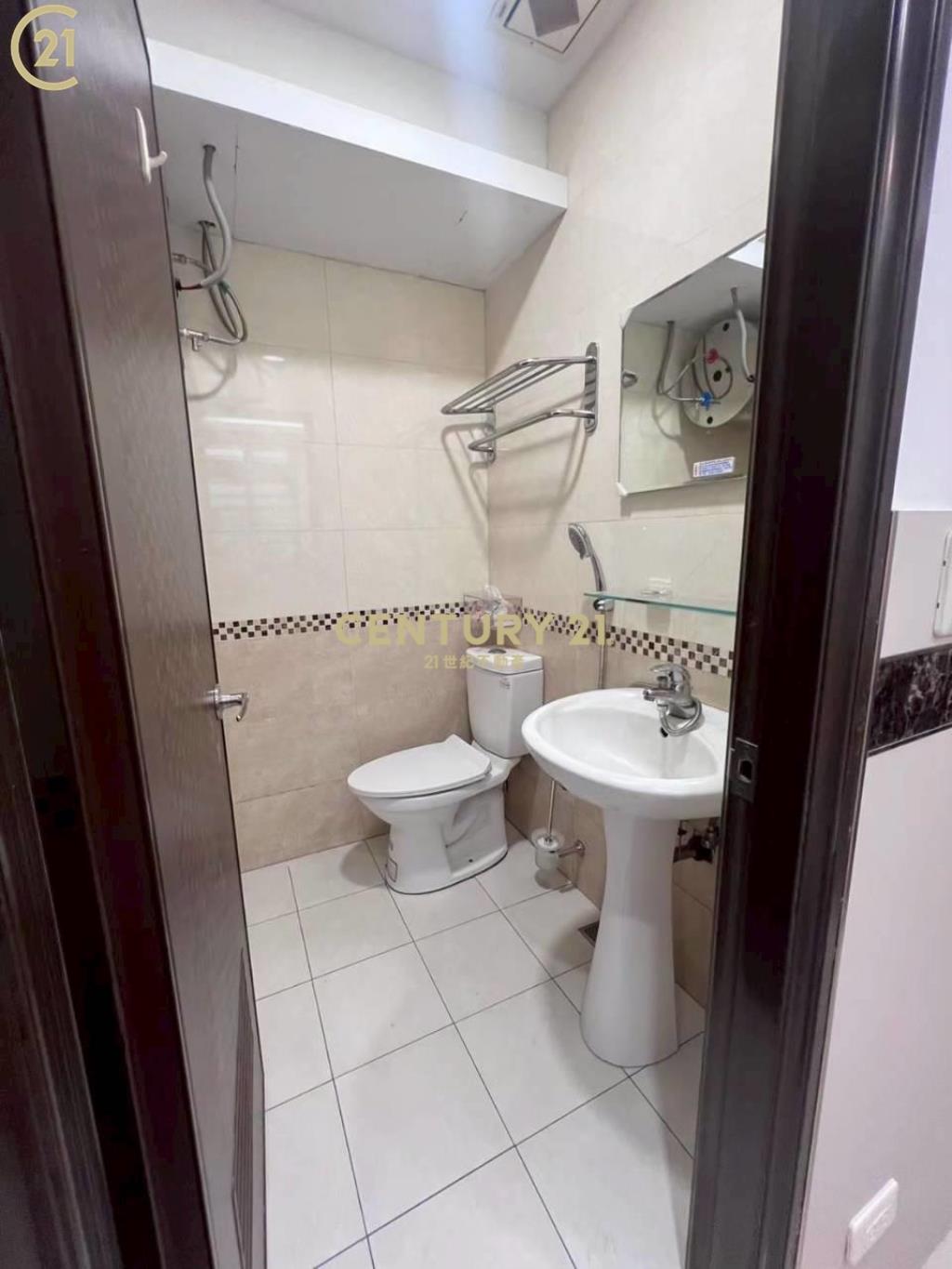 三重仁美街二樓收租三套房