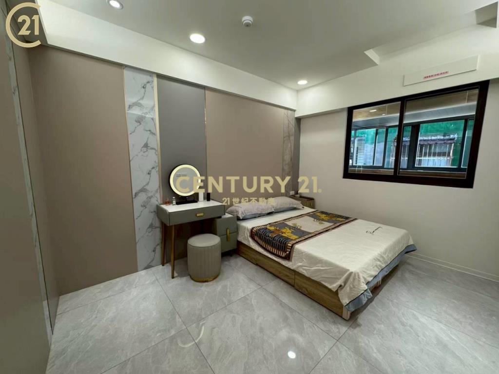 蘆洲長安全新裝潢電梯2+1房