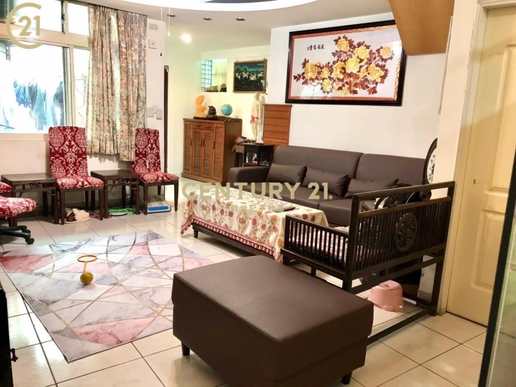 唭哩岸捷運站透天