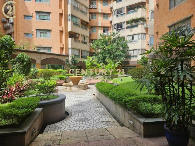 麗陽花園二房