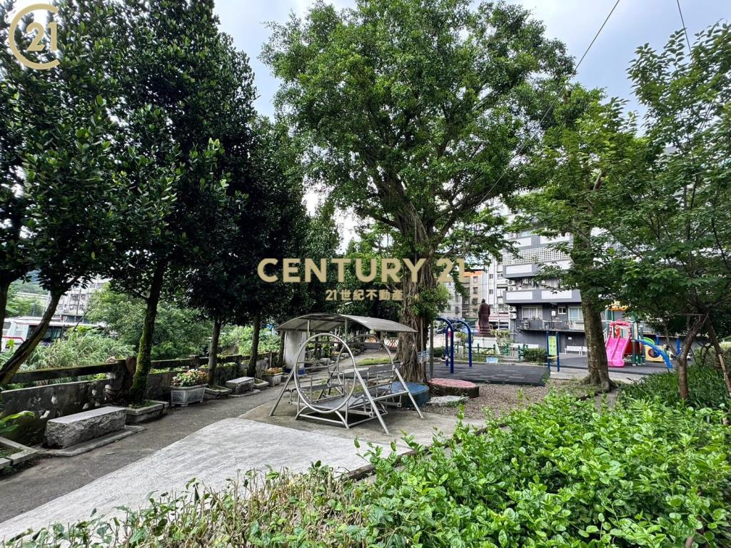 新店區錦繡公寓低總價黃金三樓