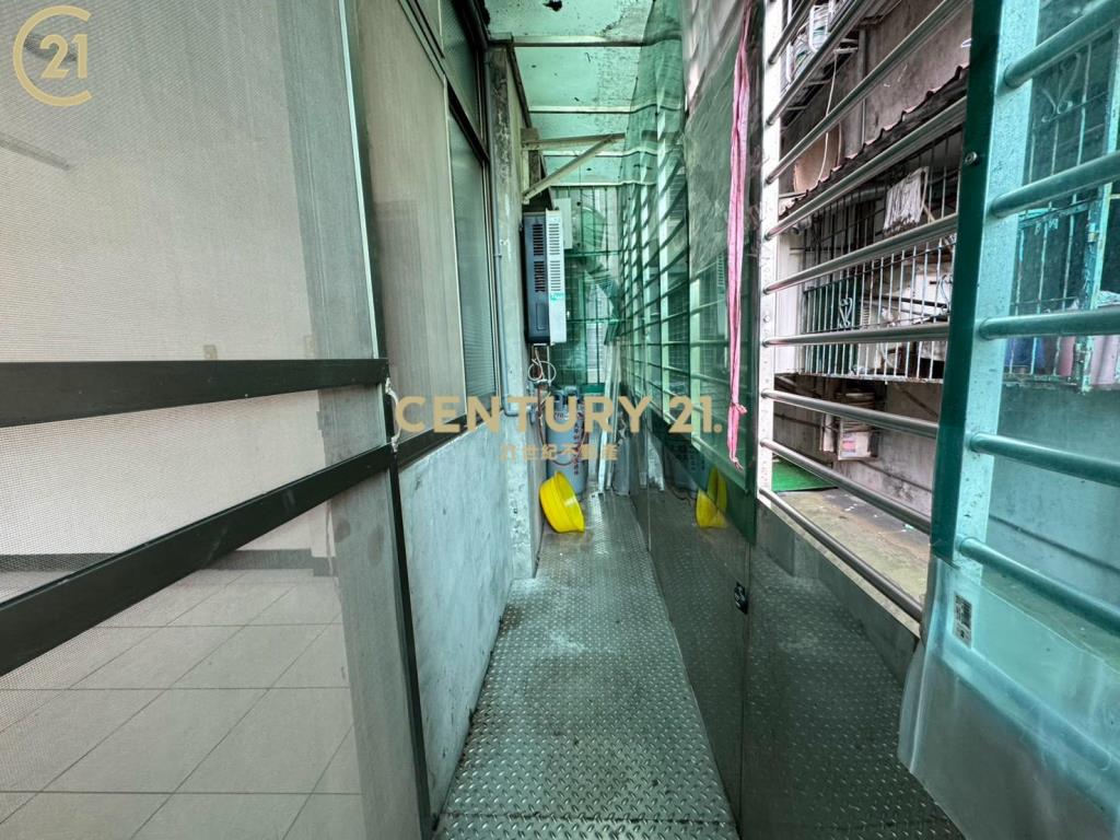 新店區錦繡公寓低總價黃金三樓